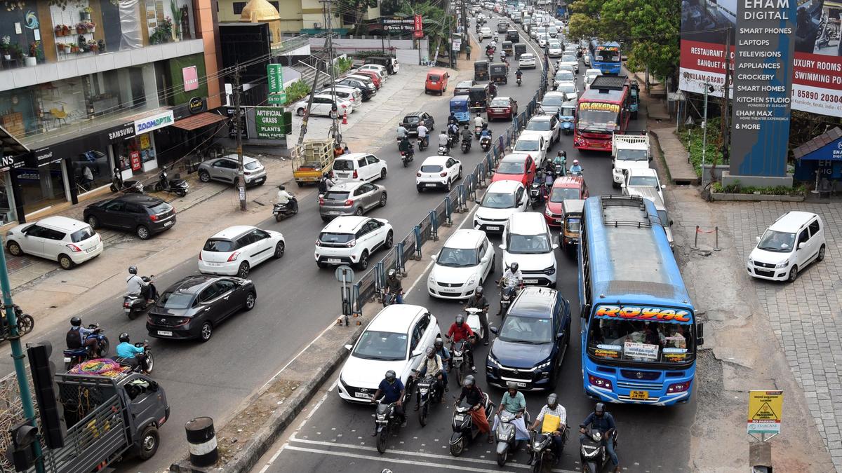 കോഴിക്കോട് നഗരത്തിലേക്ക് പോകുന്നവര്‍ ശ്രദ്ധിക്കുക! ഇന്ന് ഗതാഗത നിയന്ത്രണം